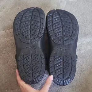 Crocs Ag+- Black Size 12 Amazon.com | Crocs Classic Clog Black Men main image 3